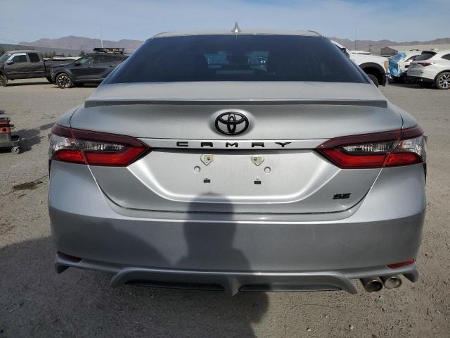 4T1S11AK4RU245350 - 2024 TOYOTA CAMRY SE NIGHT SHADE SILVER photo 6