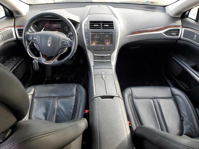 3LN6L2J94GR611911 - 2016 LINCOLN MKZ WHITE photo 8