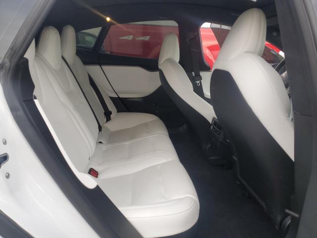 5YJSA1E29LF362159 - 2020 TESLA MODEL S WHITE photo 10