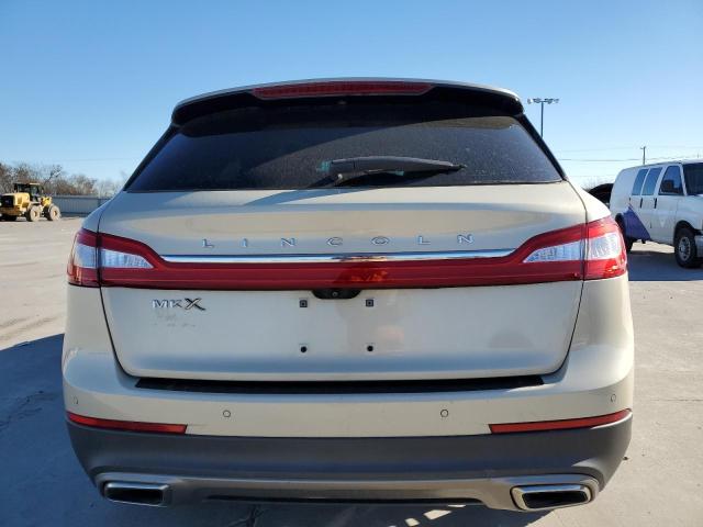 2LMTJ6LRXGBL77239 - 2016 LINCOLN MKX RESERVE TAN photo 6