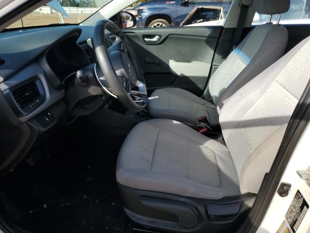 3KPA24AB7JE103916 - 2018 KIA RIO LX WHITE photo 7