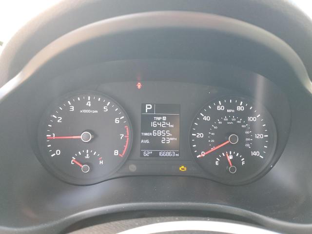 3KPA24AB7JE103916 - 2018 KIA RIO LX WHITE photo 9