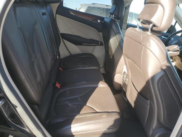 5LMCJ2C96HUL20856 - 2017 LINCOLN MKC SELECT Սև լուսանկար 11