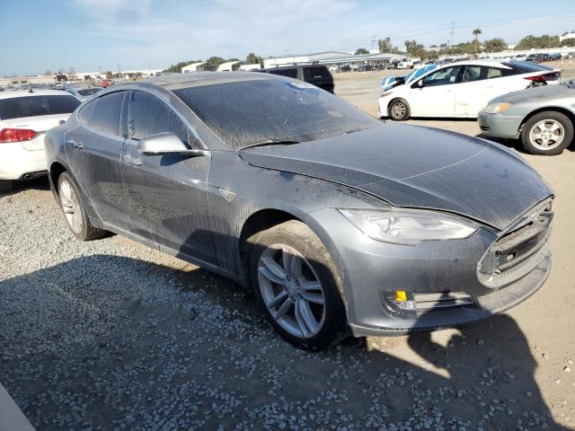 5YJSA1CG9DFP09733 - 2013 TESLA MODEL S GRAY photo 4