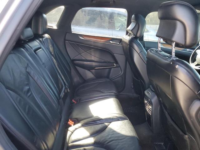 5LMCJ3C99GUJ27878 - 2016 LINCOLN MKC RESERVE ვერცხლისფერი ფოტო 11