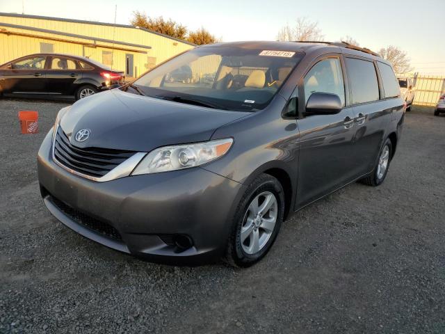 2012 TOYOTA SIENNA LE, 