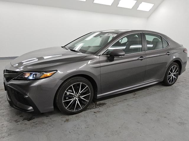 4T1G11AK1RU904734 - 2024 TOYOTA CAMRY SE NIGHT SHADE GRAY photo 1