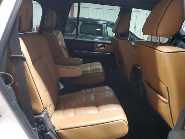 5LMJJ2J5XBEJ04114 - 2011 LINCOLN NAVIGATOR WHITE photo 11