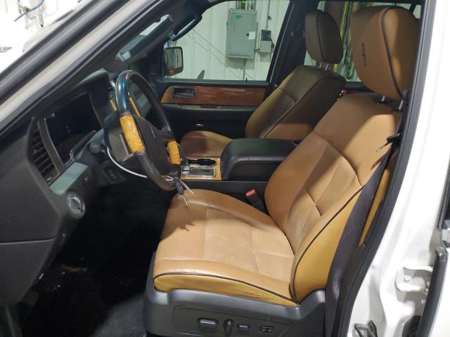 5LMJJ2J5XBEJ04114 - 2011 LINCOLN NAVIGATOR WHITE photo 7