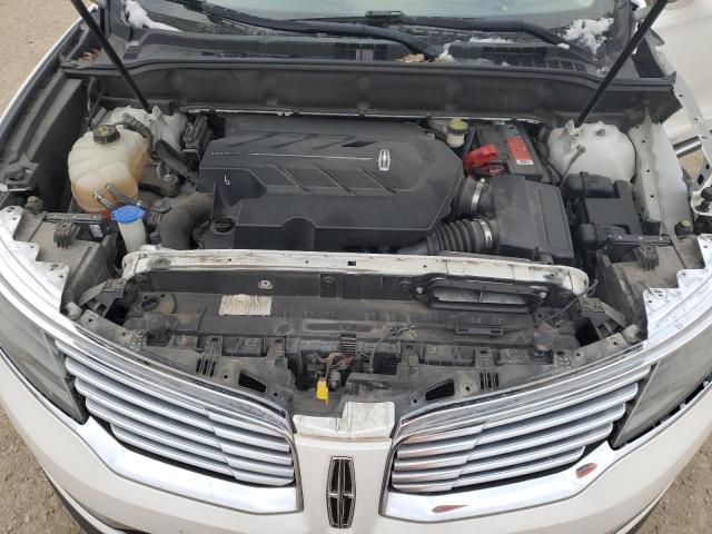 2LMTJ8LP7GBL77497 - 2016 LINCOLN MKX RESERVE WHITE photo 12