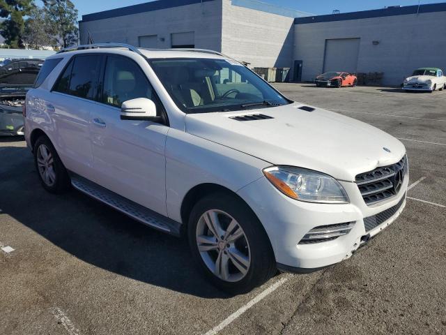 4JGDA5HB9EA439762 - 2014 MERCEDES-BENZ ML 350 4MATIC WHITE photo 4
