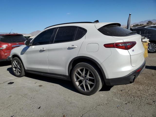ZASFAKNN3J7B77939 - 2018 ALFA ROMEO STELVIO TI SPORT WHITE photo 2