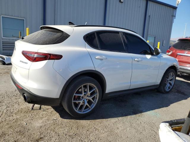 ZASFAKNN3J7B77939 - 2018 ALFA ROMEO STELVIO TI SPORT WHITE photo 3