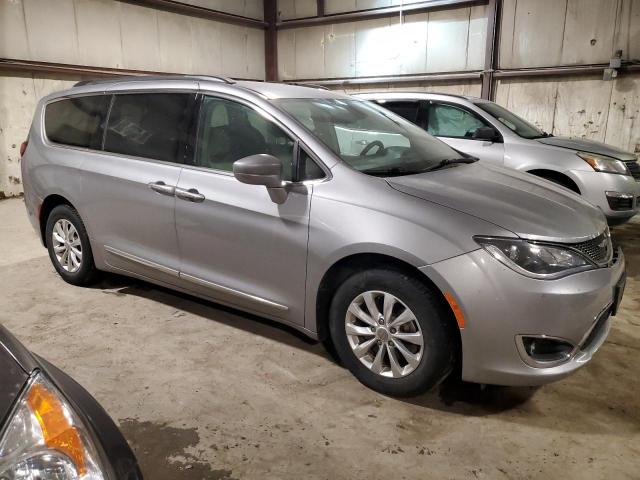 2C4RC1BGXHR503700 - 2017 CHRYSLER PACIFICA TOURING L SILVER photo 4