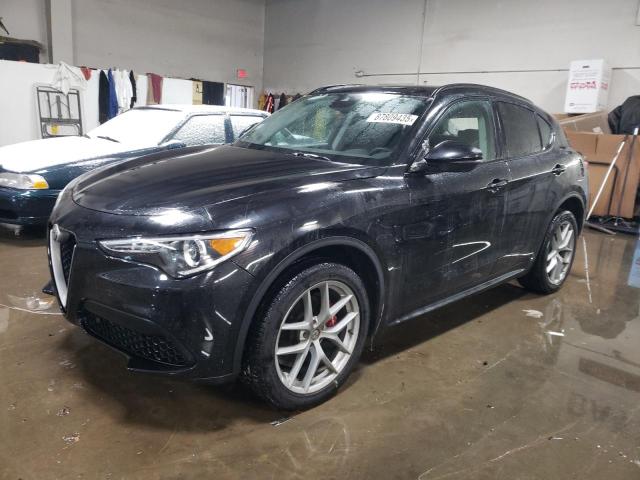 ZASFAKPN4J7B58362 - 2018 ALFA ROMEO STELVIO SPORT أسود صورة 1