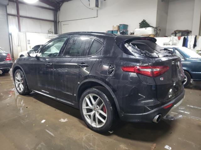 ZASFAKPN4J7B58362 - 2018 ALFA ROMEO STELVIO SPORT أسود صورة 2
