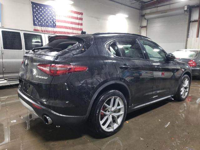 ZASFAKPN4J7B58362 - 2018 ALFA ROMEO STELVIO SPORT أسود صورة 3