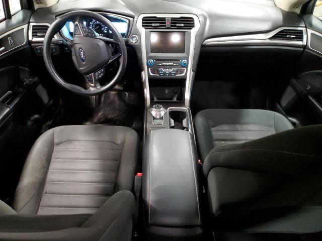 3FA6P0H77HR393987 - 2017 FORD FUSION SE SILVER photo 8