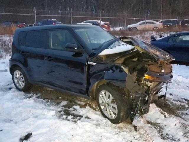 KNDJP3A57H7415914 - 2017 KIA SOUL + BLACK photo 4