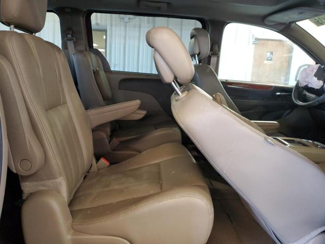 2C4RC1CG4GR166521 - 2016 CHRYSLER TOWN & COU TOURING L RED photo 11