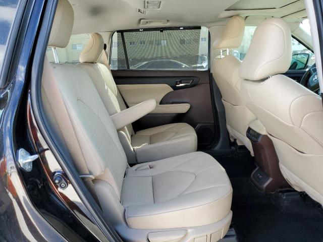 5TDGZRAH3LS010777 - 2020 TOYOTA HIGHLANDER XLE BLACK photo 11