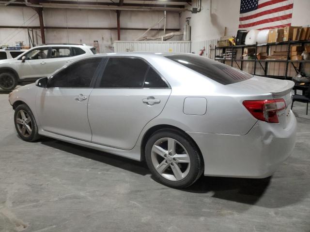4T1BF1FK7EU812977 - 2014 TOYOTA CAMRY L SILVER photo 2