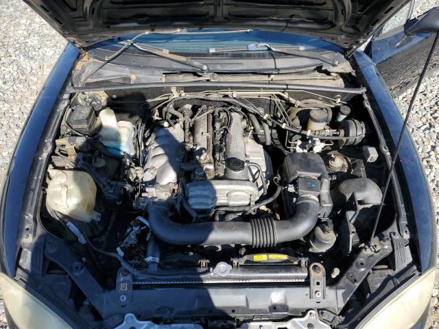 JM1NB353620230715 - 2002 MAZDA MX-5 MIATA BASE BLACK photo 11