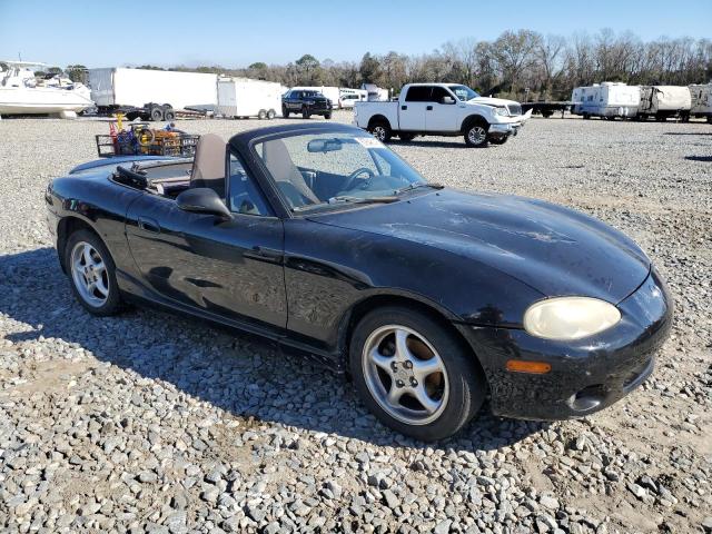 JM1NB353620230715 - 2002 MAZDA MX-5 MIATA BASE BLACK photo 4