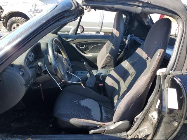 JM1NB353620230715 - 2002 MAZDA MX-5 MIATA BASE BLACK photo 7