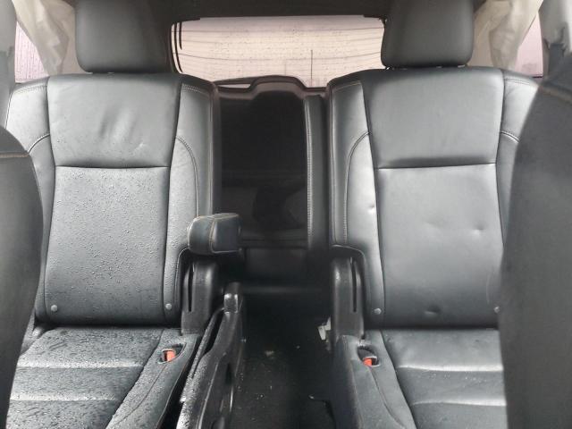 5TDKKRFH9GS134095 - 2016 TOYOTA HIGHLANDER XLE 银色 照片 10