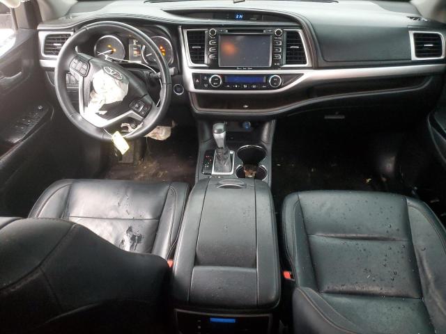 5TDKKRFH9GS134095 - 2016 TOYOTA HIGHLANDER XLE 银色 照片 8