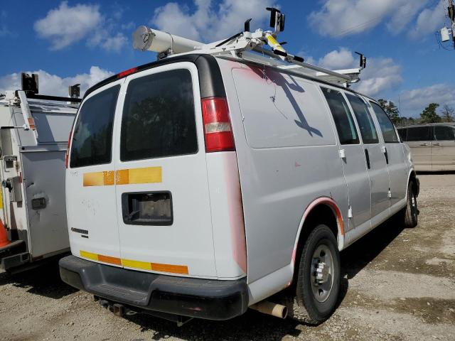 1GCWGFCA6D1194031 - 2013 CHEVROLET EXPRESS G2 WHITE photo 3