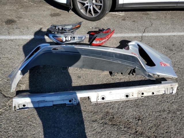 JTDKARFP1H3040600 - 2017 TOYOTA PRIUS PRIM ვერცხლისფერი ფოტო 12