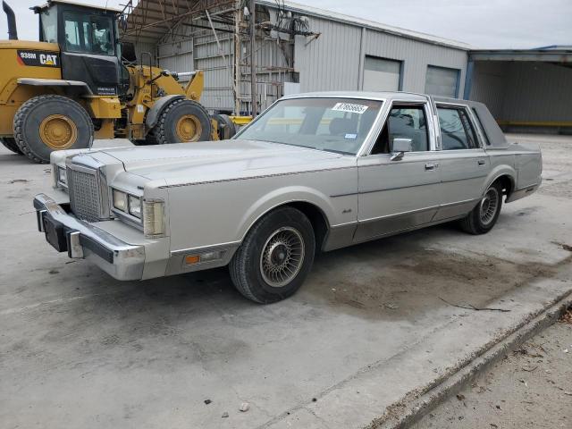 1986 LINCOLN TOWN CAR, 