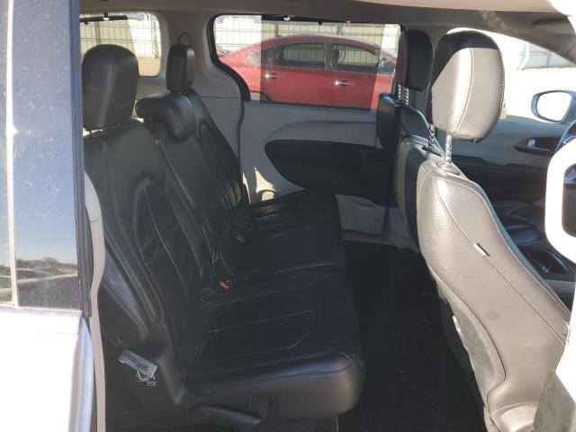 2C4RC1BG9JR269734 - 2018 CHRYSLER PACIFICA TOURING L SILVER photo 11