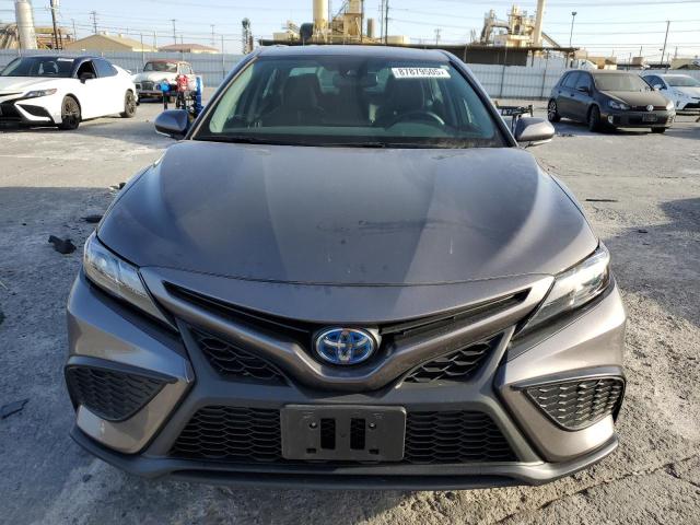 4T1S31AK9RU627447 - 2024 TOYOTA CAMRY SE NIGHT SHADE CHARCOAL photo 5