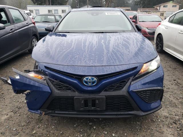 4T1T31AK2RU067968 - 2024 TOYOTA CAMRY SE NIGHT SHADE BLUE photo 5
