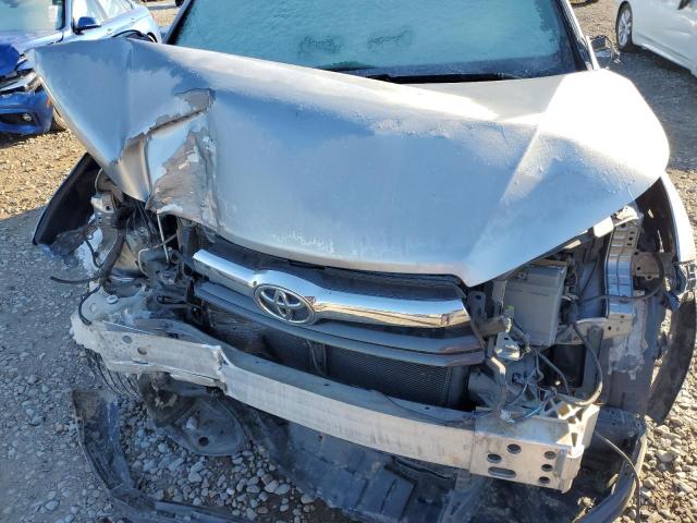 5TDJKRFH2GS269138 - 2016 TOYOTA HIGHLANDER XLE 银色 照片 12