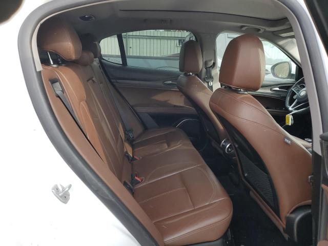 ZASFAKBN8J7B87421 - 2018 ALFA ROMEO STELVIO TI WHITE photo 11