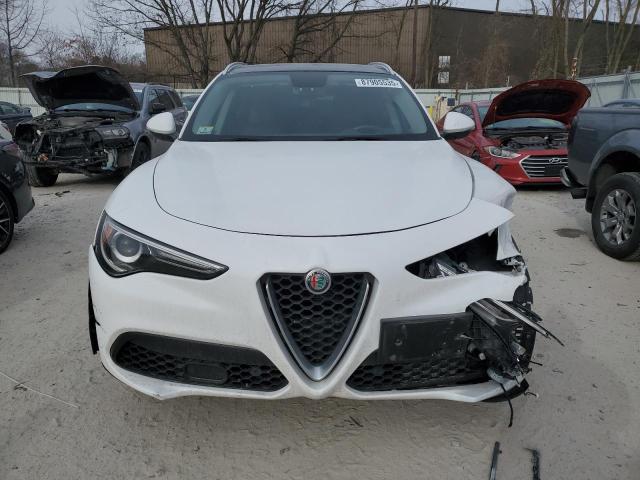 ZASFAKBN8J7B87421 - 2018 ALFA ROMEO STELVIO TI WHITE photo 5
