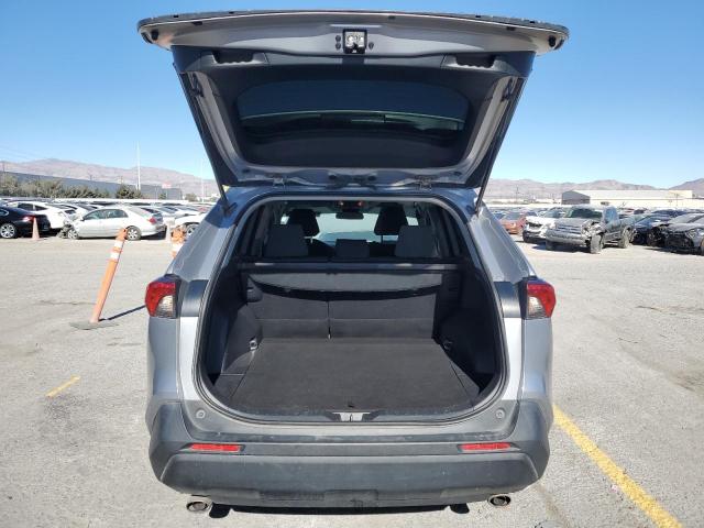 2T3P1RFV5MC220868 - 2021 TOYOTA RAV4 XLE 灰色 照片 6