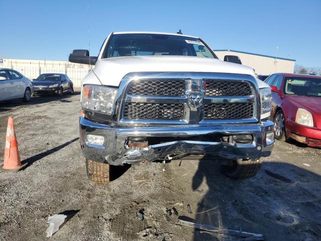 3C6UR4DL7JG255882 - 2018 RAM 2500 SLT WHITE photo 5