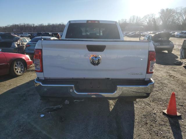 3C6UR4DL7JG255882 - 2018 RAM 2500 SLT WHITE photo 6