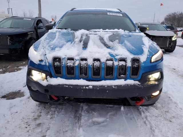 1C4PJMBX2JD551263 - 2018 JEEP CHEROKEE TRAILHAWK BLUE photo 5