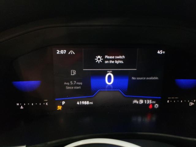 1V2LC2CA8NC211729 - 2022 VOLKSWAGEN ATLAS CROS SE WHITE photo 9