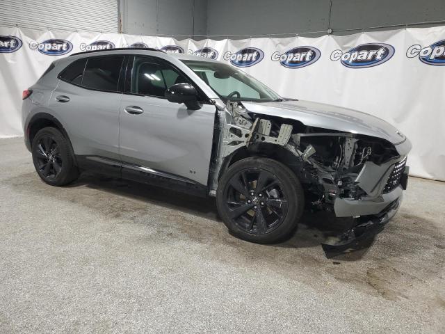 LRBFZPE42RD056434 - 2024 BUICK ENVISION ESSENCE SILVER photo 4