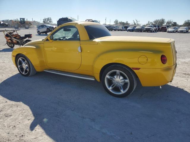 1GCES14P24B105517 - 2004 CHEVROLET SSR 黄色 照片 2