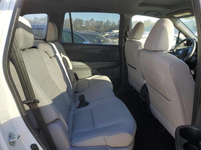 5FNYF8H54NB000902 - 2022 HONDA PASSPORT EXL WHITE photo 11