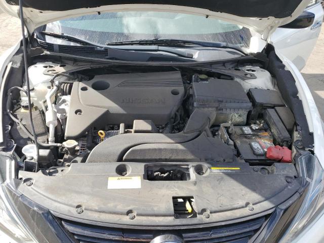 1N4AL3AP1JC299982 - 2018 NISSAN ALTIMA 2.5 Weiß Foto 11