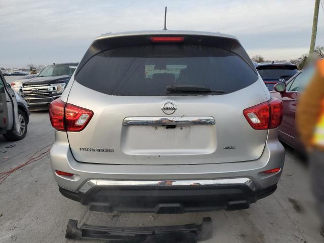 5N1DR2MN4JC644945 - 2018 NISSAN PATHFINDER S 银色 照片 6